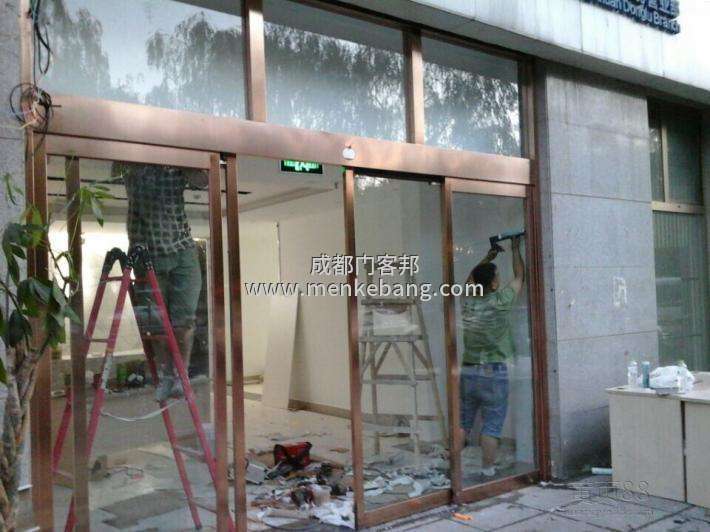 電動玻璃門停電怎么開 電動玻璃門停電怎么開