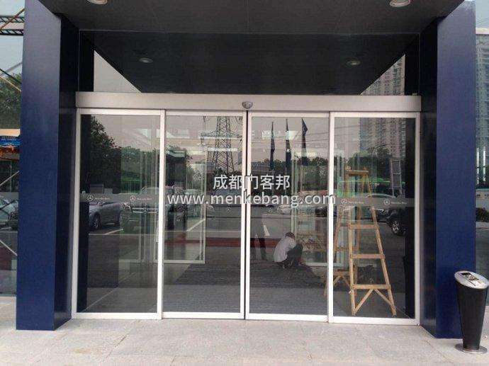 玻璃自動門突然關不了,成都上門維修自動門 玻璃自動門突然關不了,成都上門維修自動門