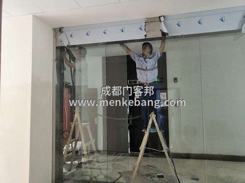 龍泉自動門定做,龍泉感應玻璃自動門,龍泉玻璃門自動門安裝定制廠家案例