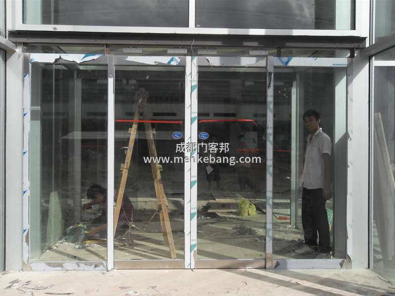 成都自動門上門安裝,自動門安裝維修上門服務 成都自動門上門安裝,自動門安裝維修上門服務