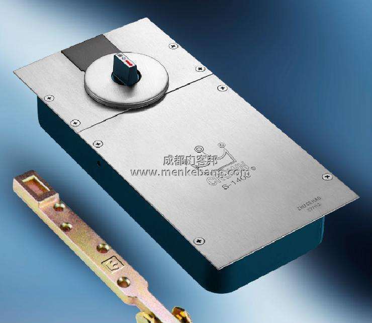 成都更換玻璃門地彈簧上門維修