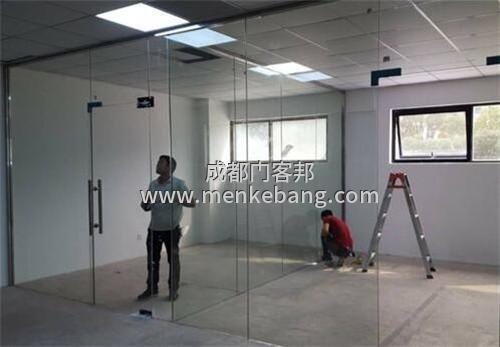 附近哪里有裝玻璃門的,成都裝玻璃門 附近哪里有裝玻璃門的,成都裝玻璃門